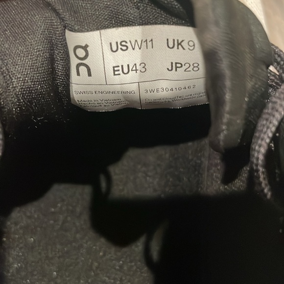 On Running Cloudnova X Sneakers - Picture 10 of 10